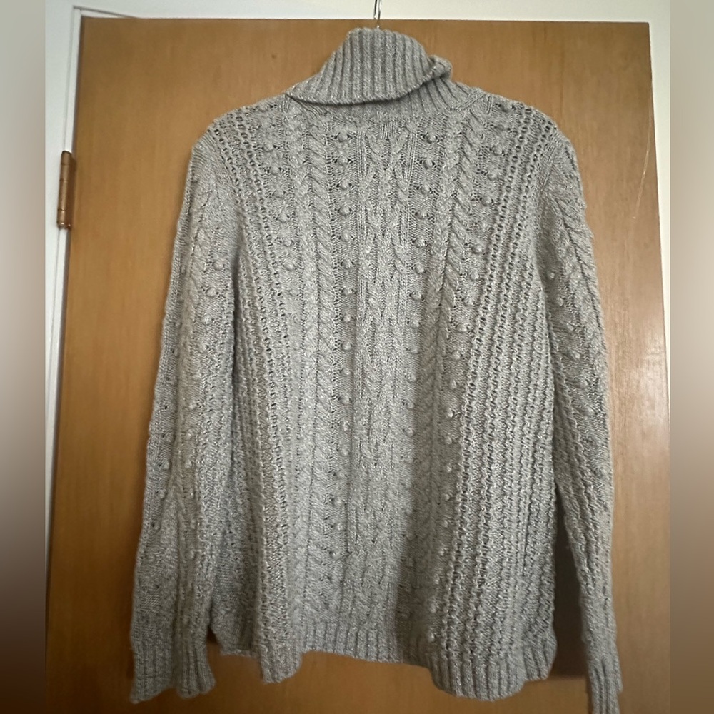 Gap cable knit turtle neck